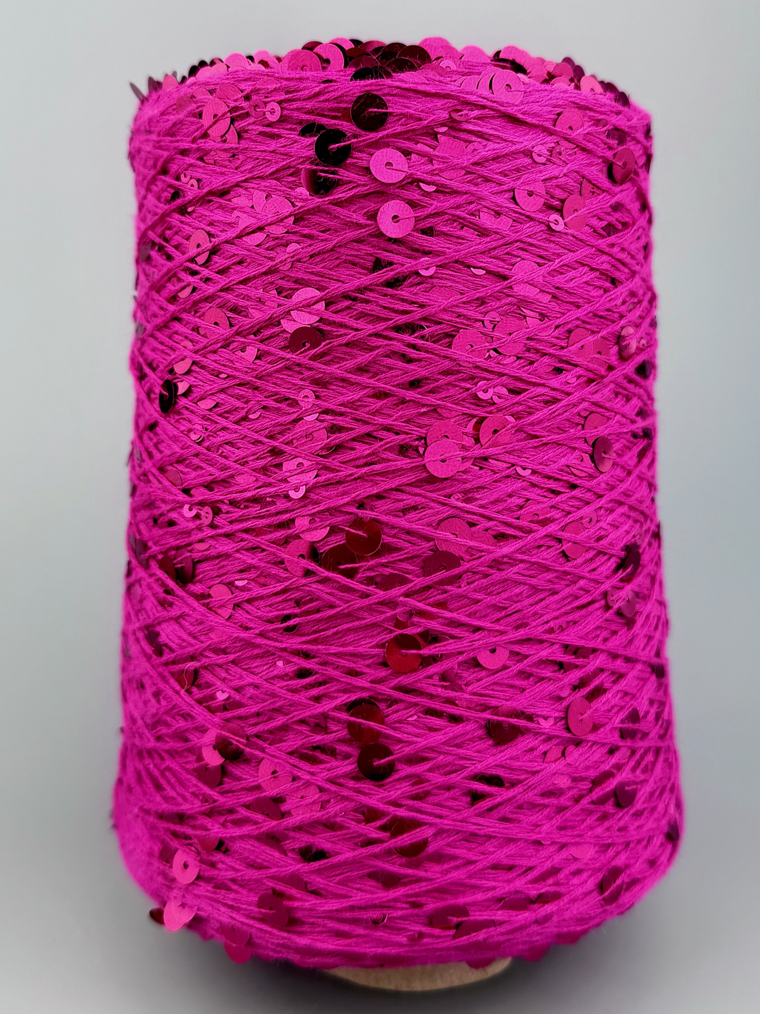 Art. Brillante 260 m / 100 g – Baumwolle mit Maxi-Pailletten col. Fuchsia foto 2